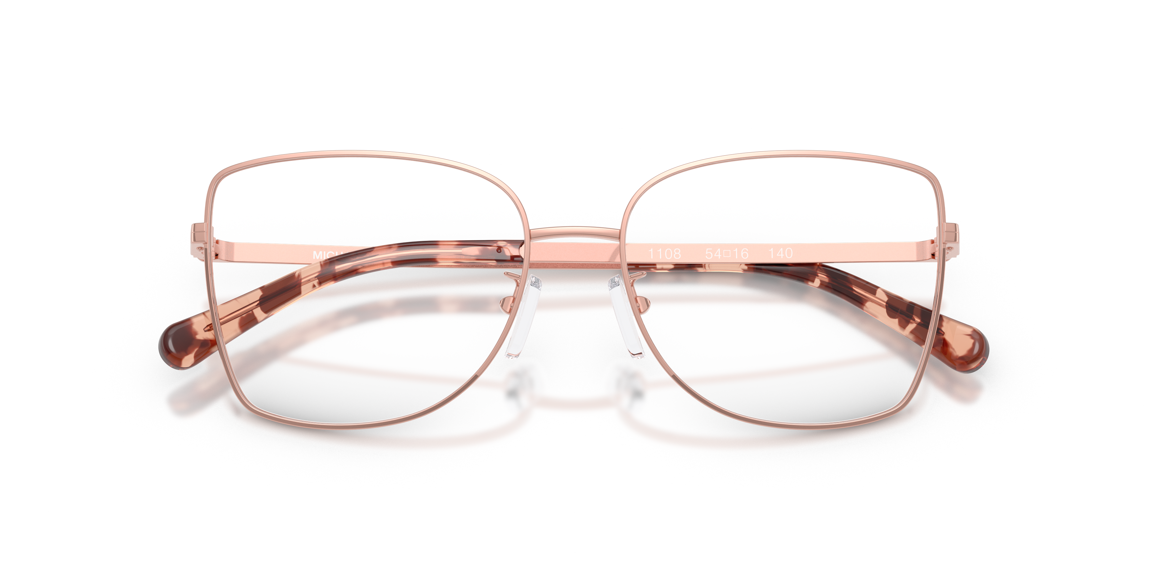 Primo piano di occhiali da sole Michael Kors Memphis Milky Lilac da donna su sfondo neutro, che mostra la montatura chiara e