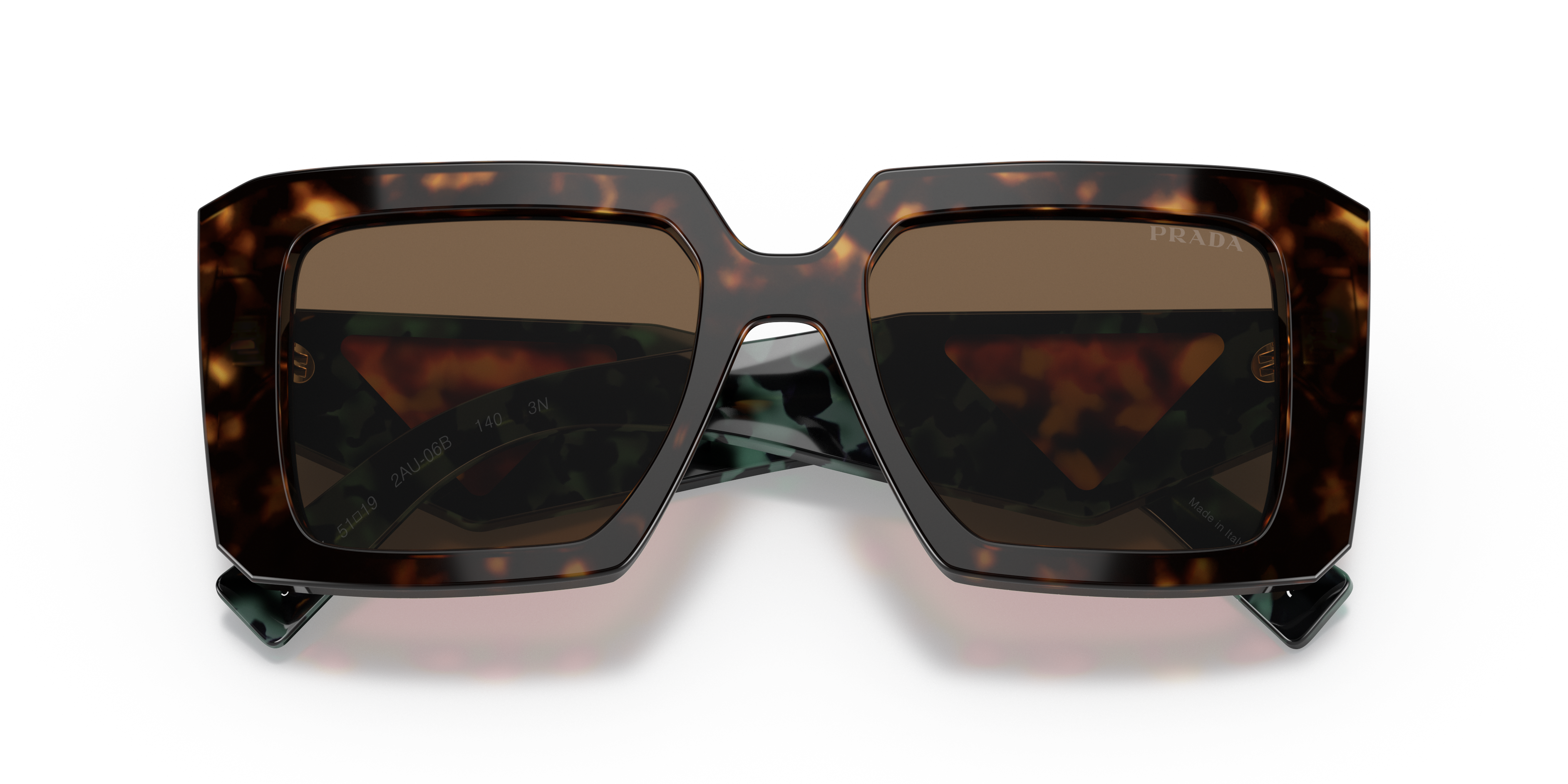 Occhiali da sole Prada 0PR 23YS neri da donna, con montatura a farfalla in acetato lucido e lenti scure, mostrati frontalment