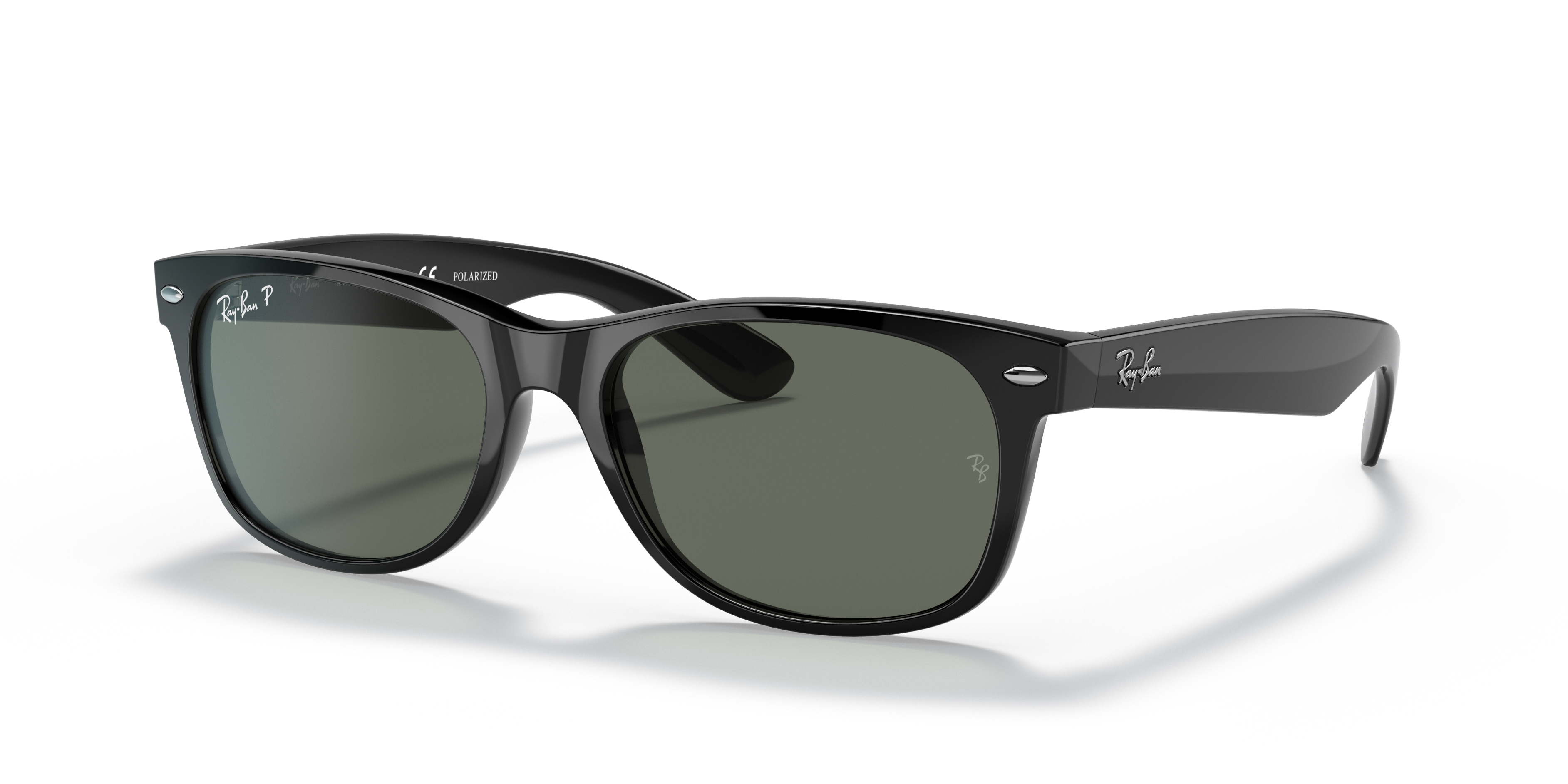 Occhiali da sole Ray-Ban New Wayfarer 0RB2132 neri lucidi unisex con lenti scure, visti frontalmente su sfondo chiaro.