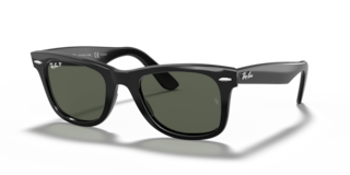 Occhiali da sole Ray-Ban Wayfarer neri originali, modello 0RB2140F, visti frontalmente su sfondo bianco con custodia e panno.
