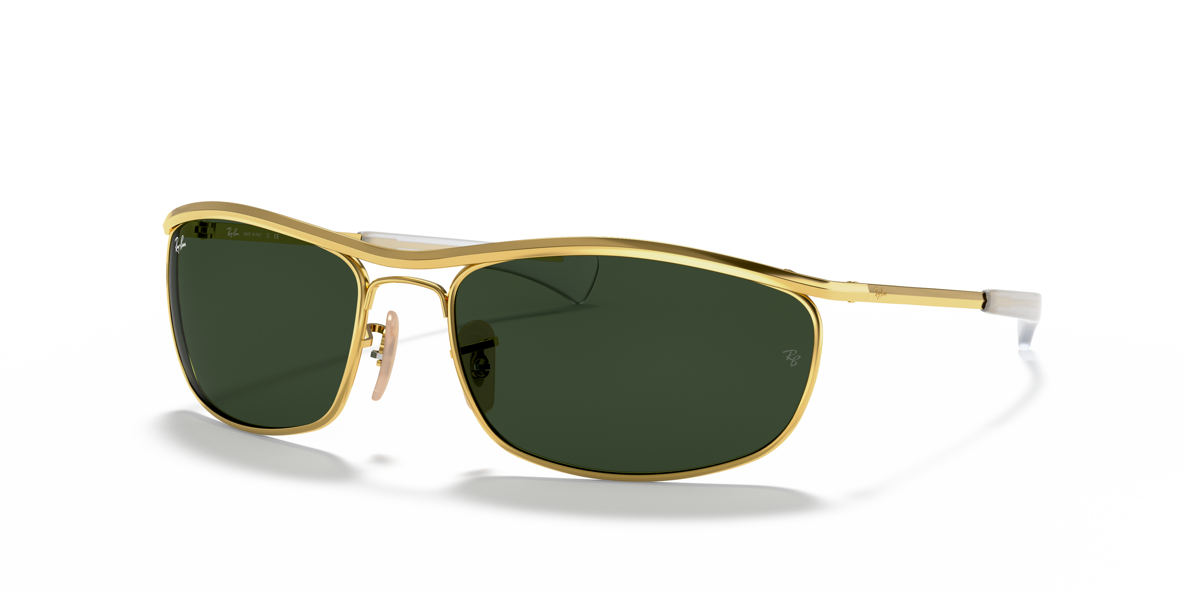 Occhiali da sole Ray-Ban Olympian I Deluxe 0RB3119M in colore Arista Gold, visti di fronte su sfondo chiaro.
