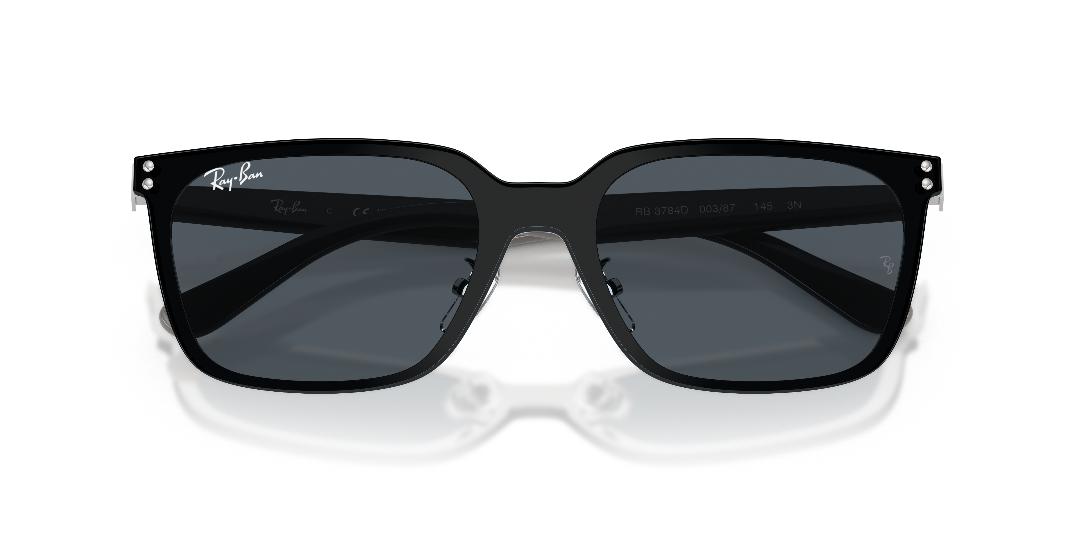 Occhiali da sole Ray-Ban RB3784D unisex con montatura sottile in metallo color argento e lenti grigie, su sfondo bianco