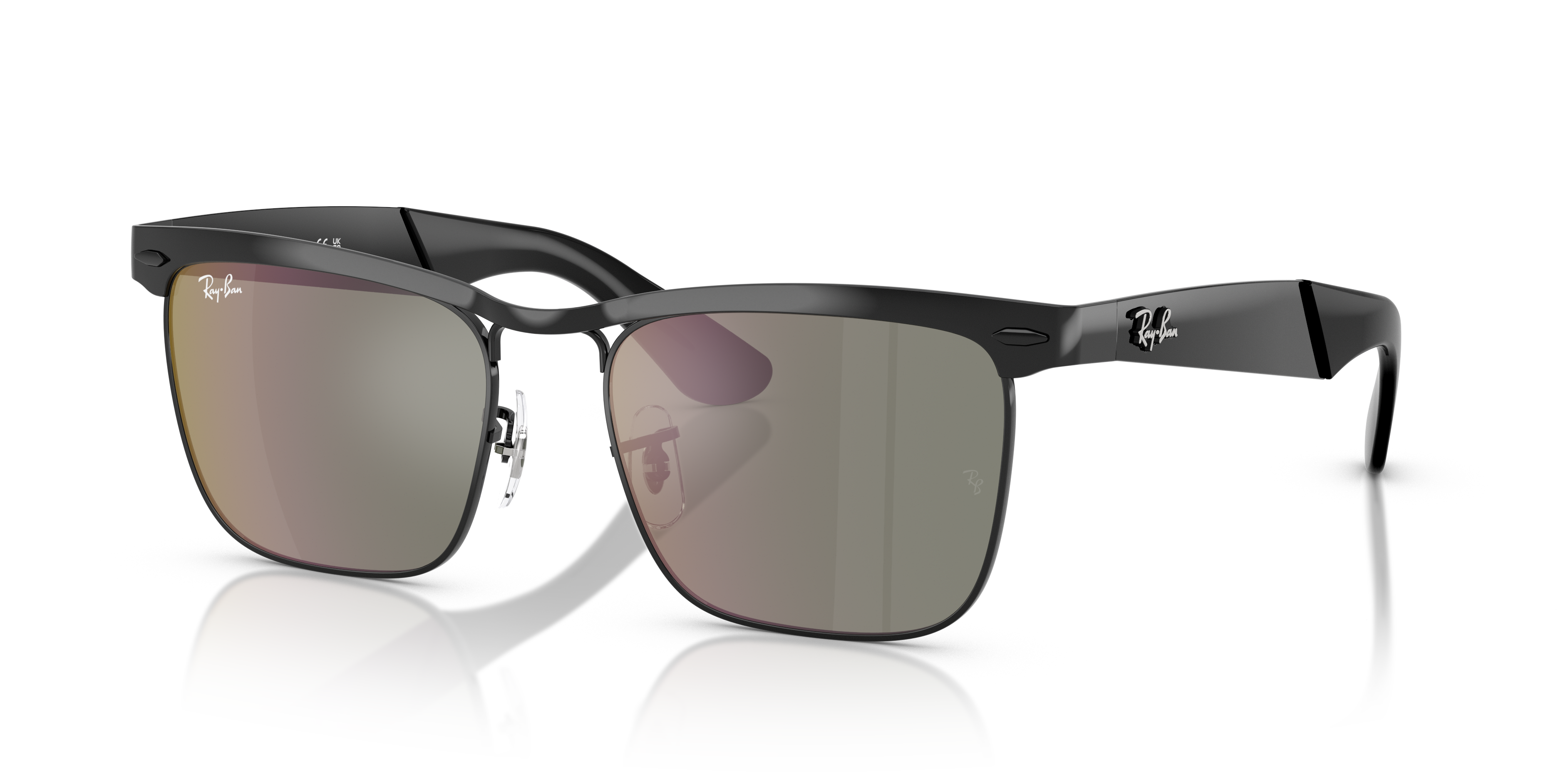 Occhiali da sole Ray-Ban Wayfarer Deluxe neri lucidi 0RB3875 su sfondo bianco, vista frontale e laterale