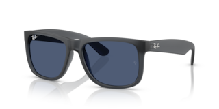 Occhiali da sole Ray-Ban Justin 0RB4165 da uomo, colore Opal Grey, montatura grigia opaca e lenti scure, su sfondo chiaro.