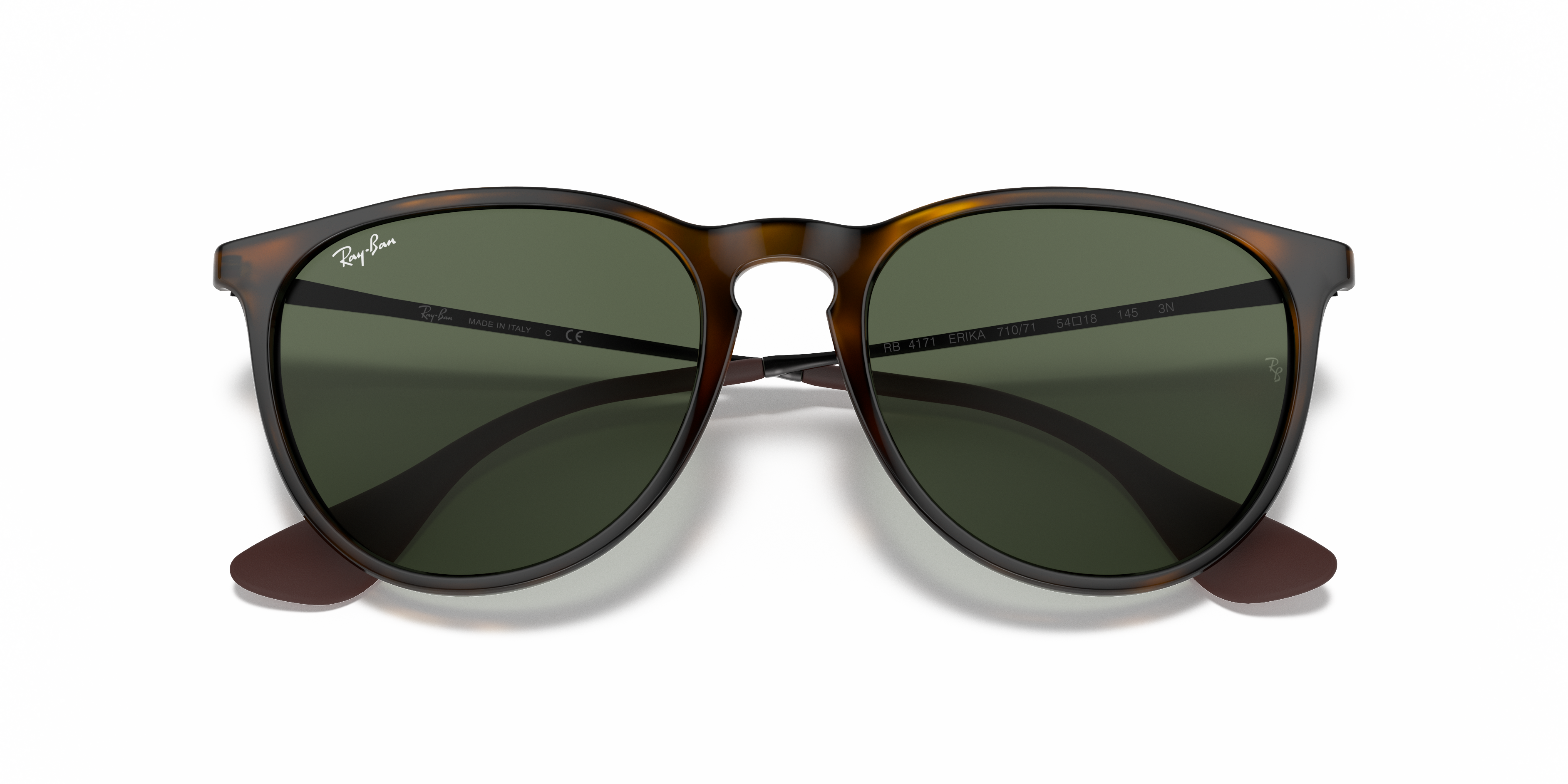 Occhiali da sole Ray-Ban Erika 0RB4171 Rubber Black con lenti scure, indossati da una donna con viso ovale, in ambiente ester