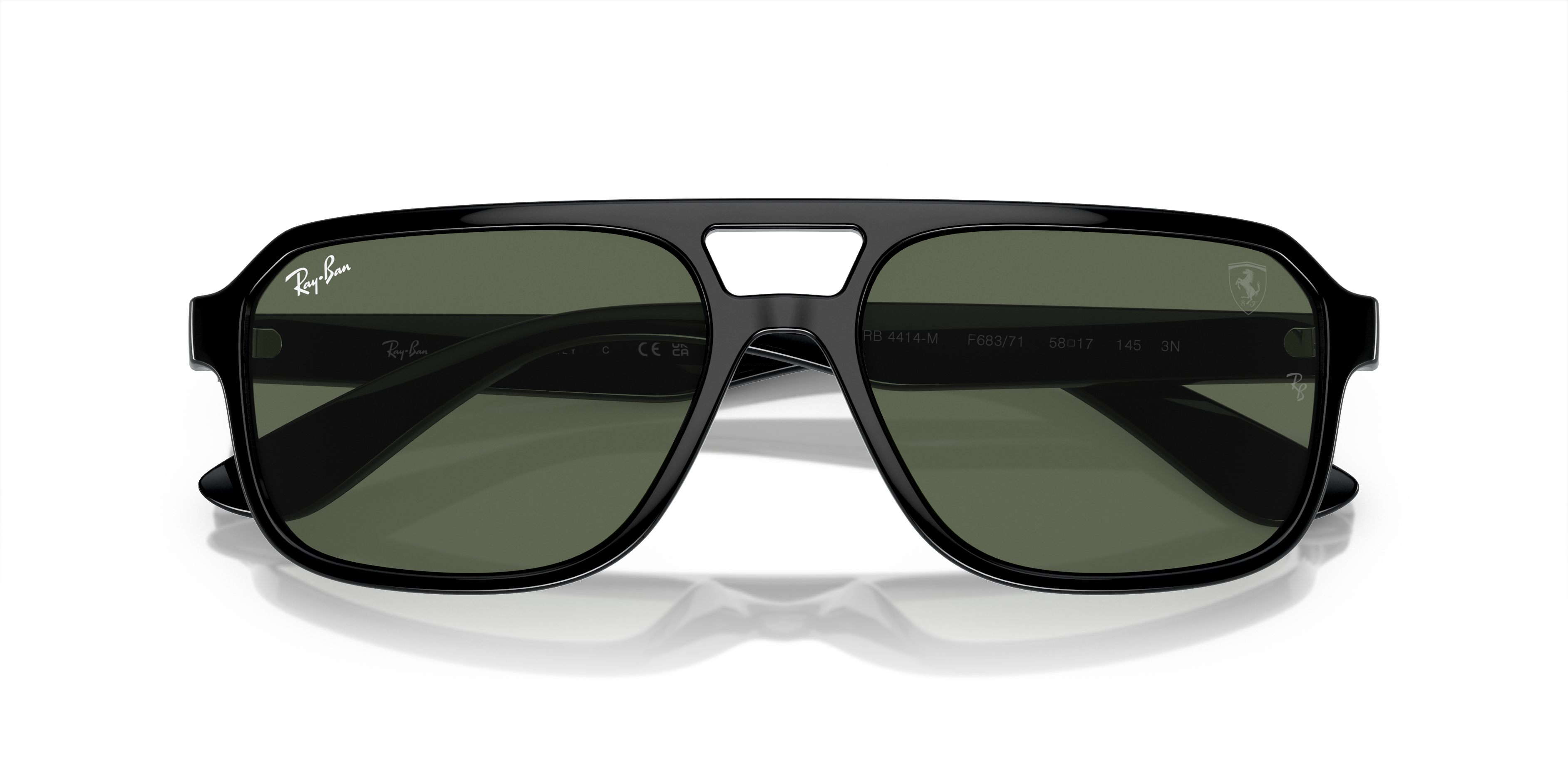 Occhiali da sole Ray-Ban RB4414M Scuderia Ferrari neri visti frontalmente, con logo Ferrari visibile sulle aste.