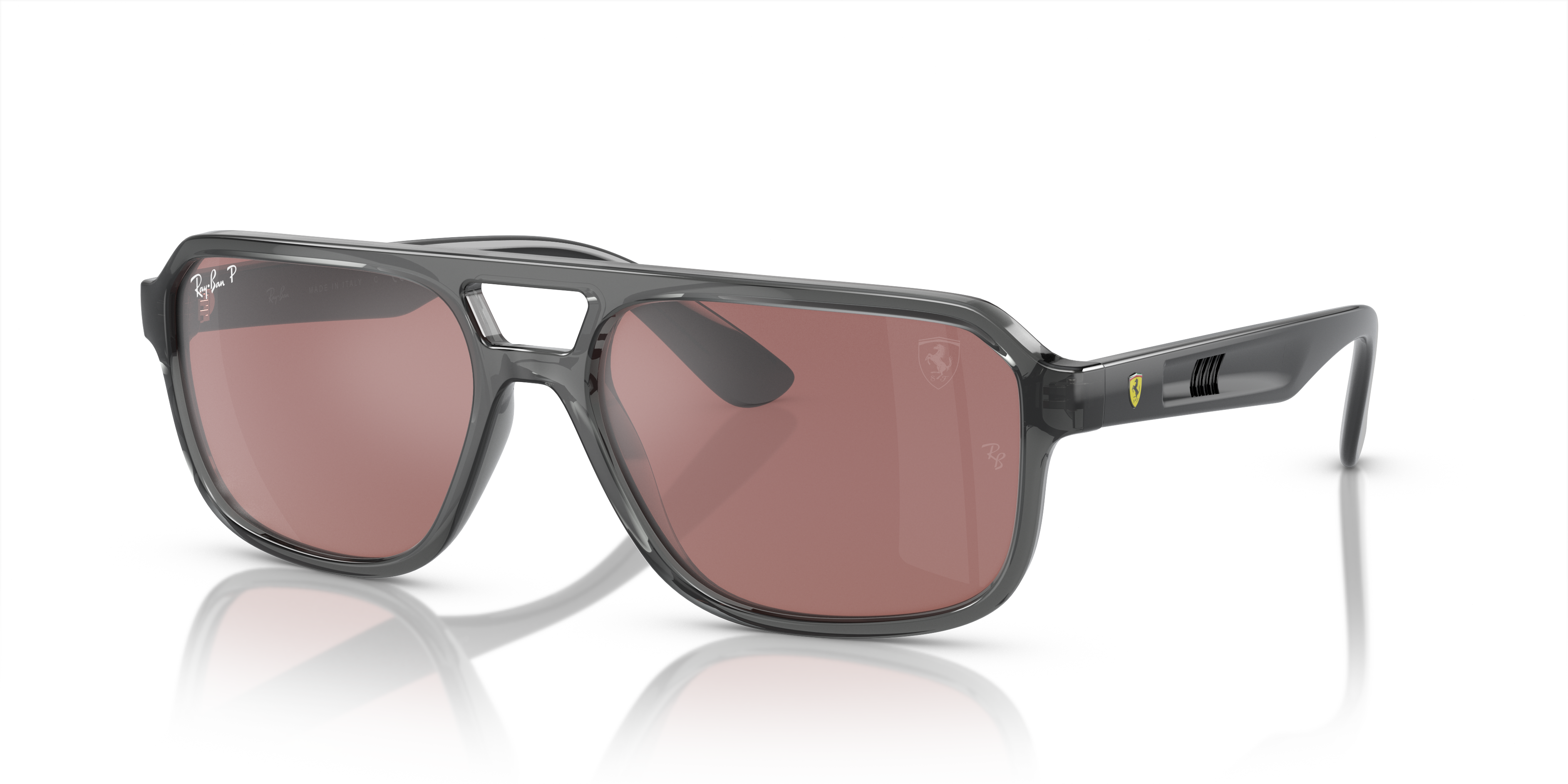 Occhiali da sole Ray-Ban RB4414M Scuderia Ferrari neri visti frontalmente, con logo Ferrari visibile sulle aste.
