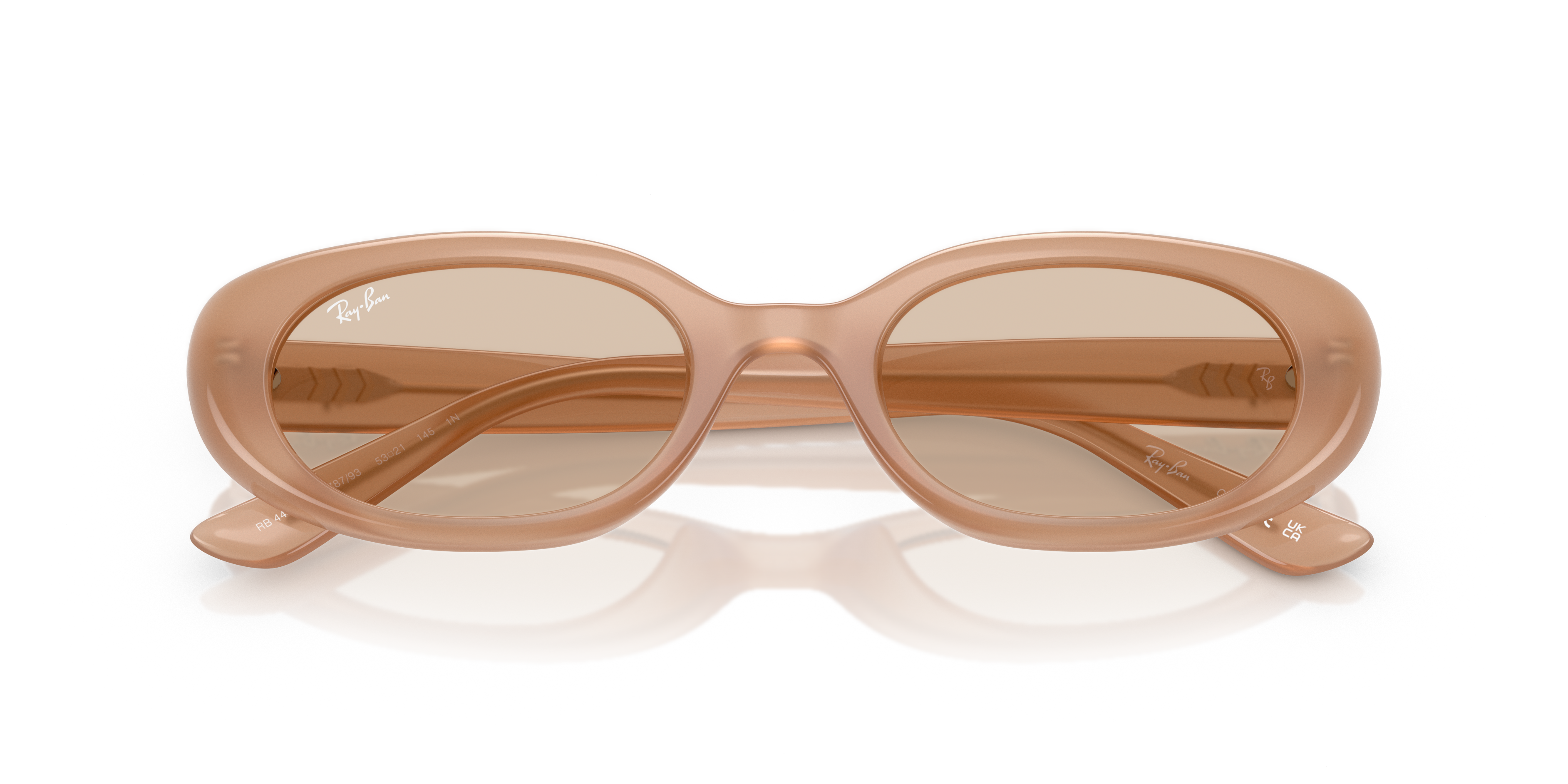 Occhiali da sole Ray-Ban RB4441D Opal Brown con montatura Bio-Based, visti frontalmente su sfondo chiaro.