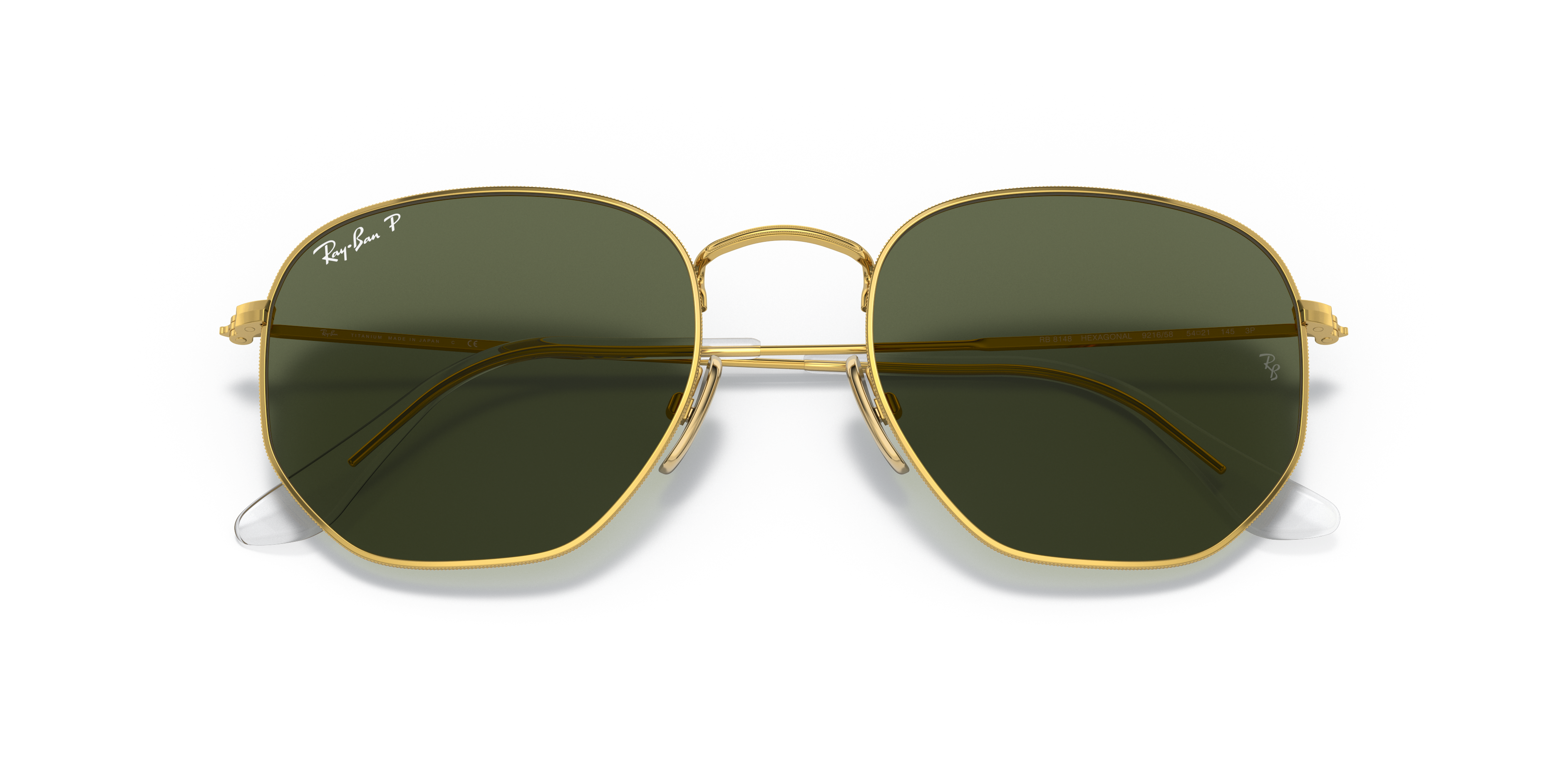 Occhiali da sole Ray-Ban Hexagonal 0RB8148 con montatura in metallo color oro e lenti verdi classiche, su sfondo chiaro.
