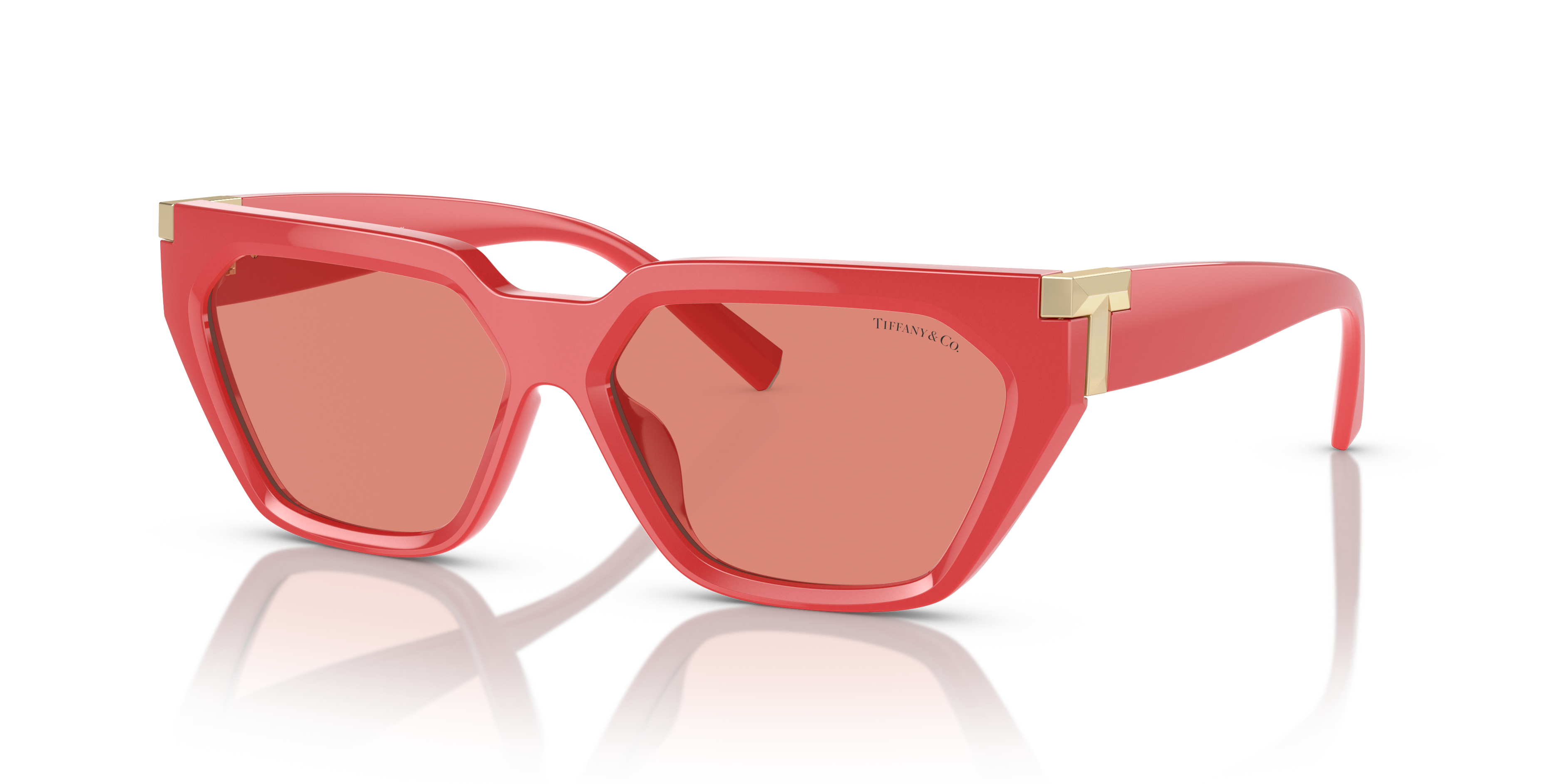 Occhiali da sole Tiffany & Co. TF4205U da donna in colore corallo, visti di fronte su sfondo chiaro.