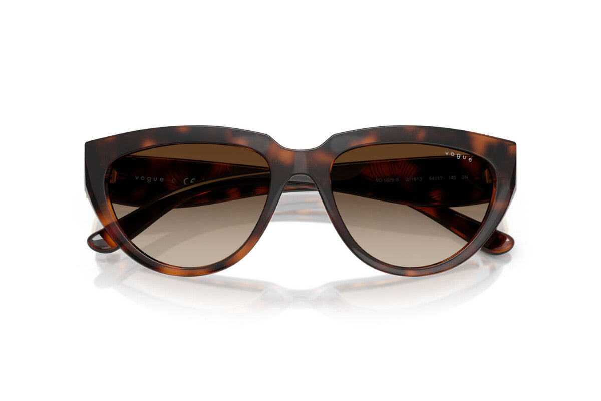 VOGUE - 271813 AVANA COMPLETAMENTE SCURA | OCCHIALE DA SOLE DONNA - VO 5629S TAGLIA 54