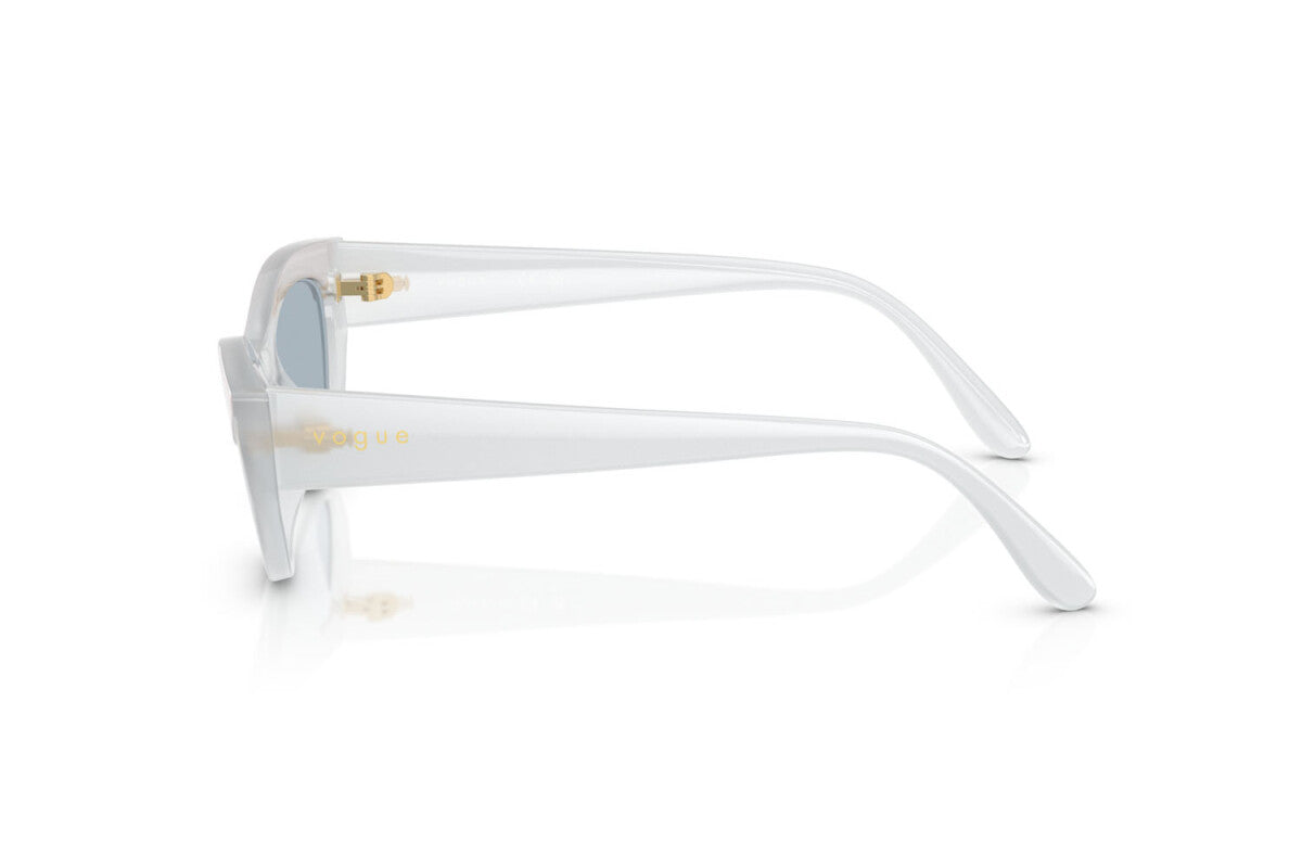 VOGUE - 32201U TOP BIANCO/LATTE OPALE | OCCHIALE DA SOLE DONNA - VO 5637SU TAGLIA 52