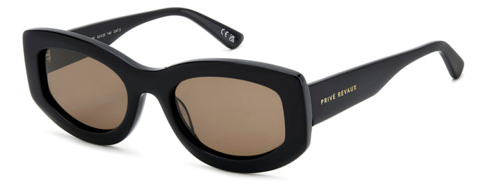 Occhiali da sole Privé Revaux Wynwood da donna con montatura color avana, lenti scure e forma squadrata su sfondo bianco.