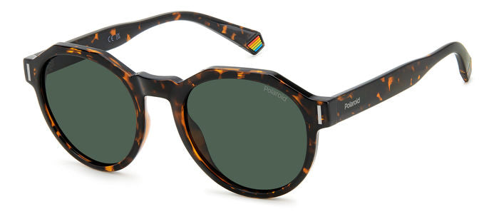 Occhiali da sole Polaroid PLD 6207/S unisex con montatura colore avana e lenti scure polarizzate, in primo piano.