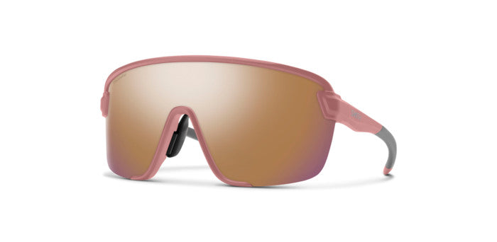 Occhiali da sole Smith Bobcat 204927 neri, vista frontale su sfondo bianco, adatti a uomo e donna.