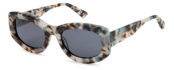 Occhiali da sole Privé Revaux Wynwood da donna con montatura color avana, lenti scure e forma squadrata su sfondo bianco.